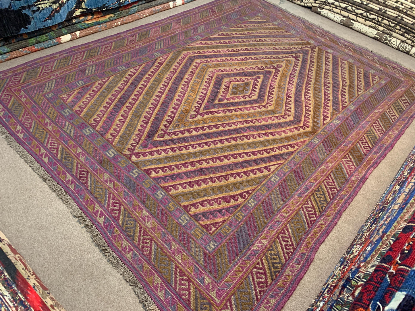 Vintage Afghan Kilim 6x9 ft Hand Knotted Mashwani Kilim Rug