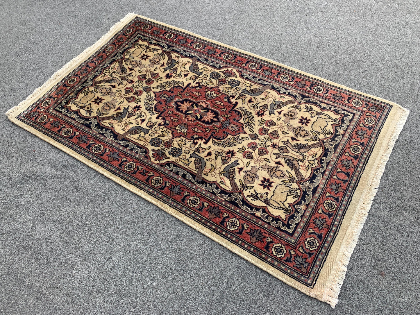 Animal Hunting Scene Rug, Small Pictorial Vintage Rug, Hand Knotted Wool Rug, Turkish design Rug, Home Decor Bedroom Rug Entryway Rug 2x3 ft