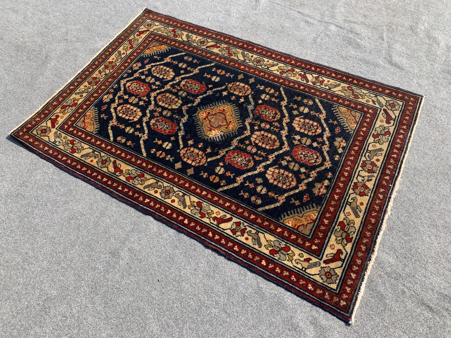 Vintage Turkish design Rug, Small Geometric Rug, Hand Knotted Wool Rug, Antique Area Rug, Low Pile Rug, Bedroom Rug, Kitchen Rug etc 3x5 ft