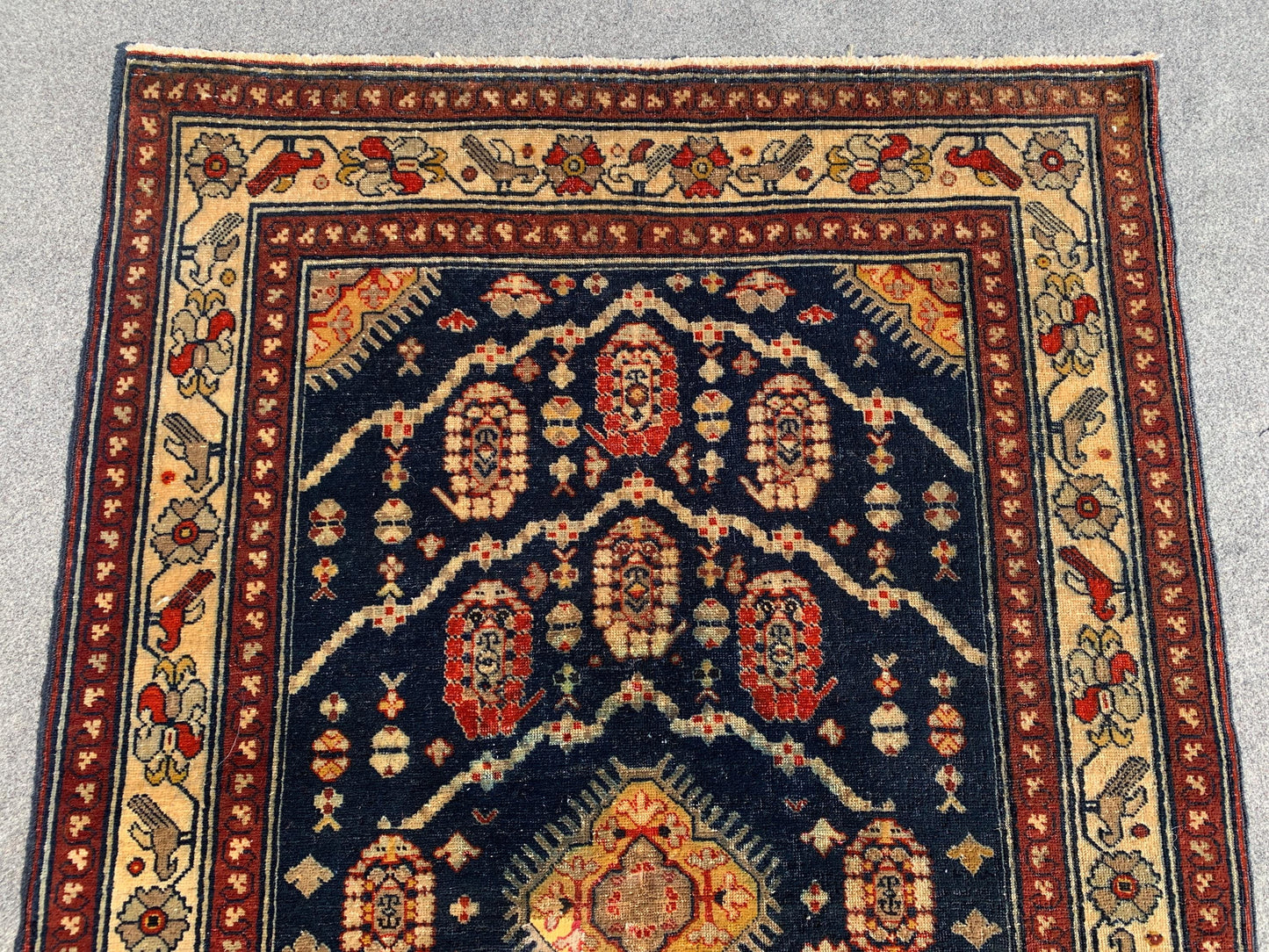 Vintage Turkish design Rug, Small Geometric Rug, Hand Knotted Wool Rug, Antique Area Rug, Low Pile Rug, Bedroom Rug, Kitchen Rug etc 3x5 ft