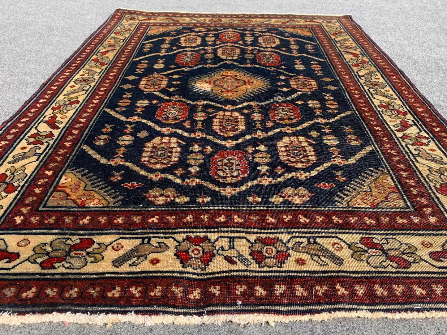 Vintage Turkish design Rug, Small Geometric Rug, Hand Knotted Wool Rug, Antique Area Rug, Low Pile Rug, Bedroom Rug, Kitchen Rug etc 3x5 ft