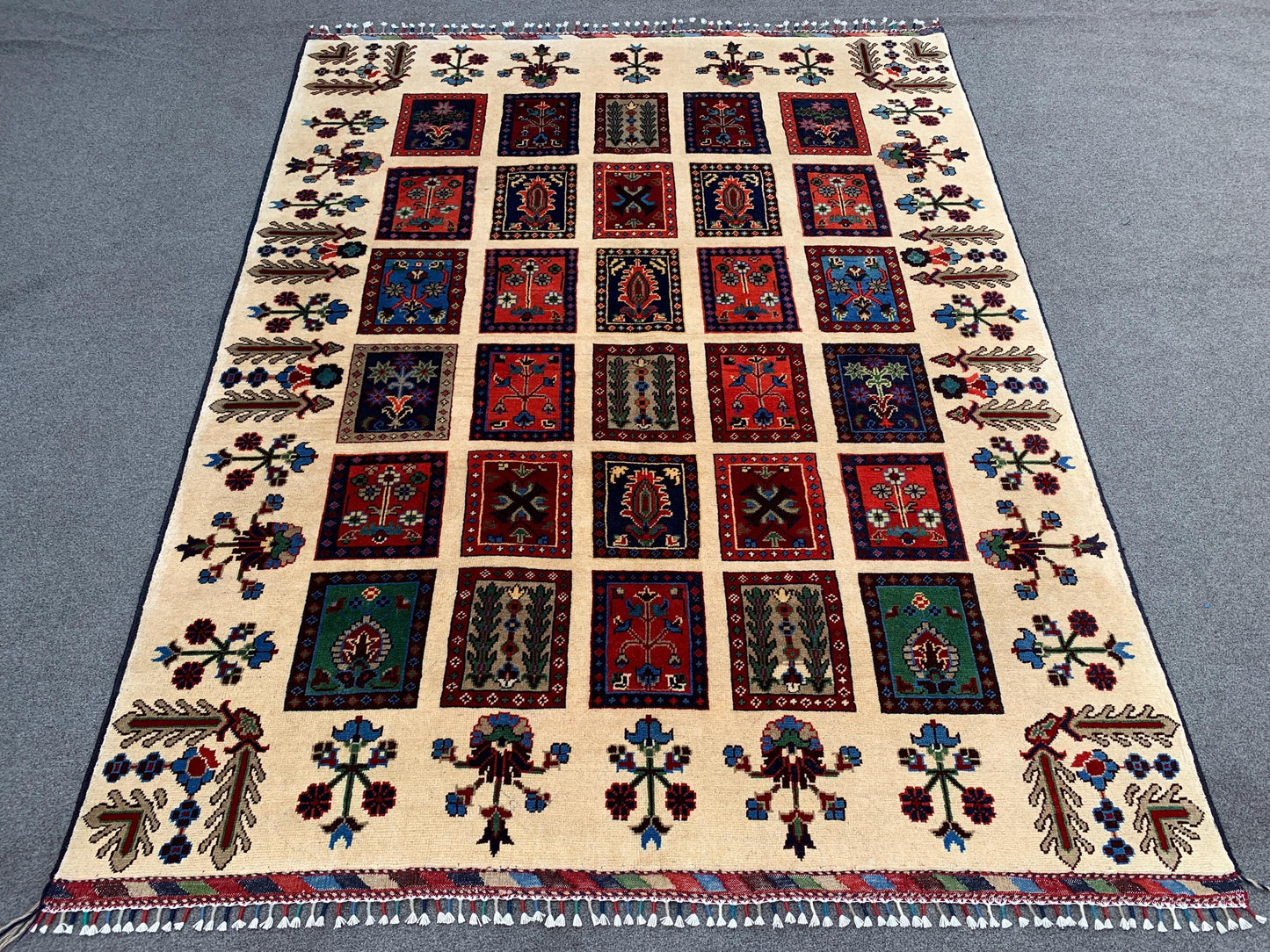 5x6 Ft Amazing Afghan Rug, Natural Hand Knotted Rug, Checkered Floral design Rug, Good Pile Rug, Oriental Wool Rug, Bedroom Living Room Rug.