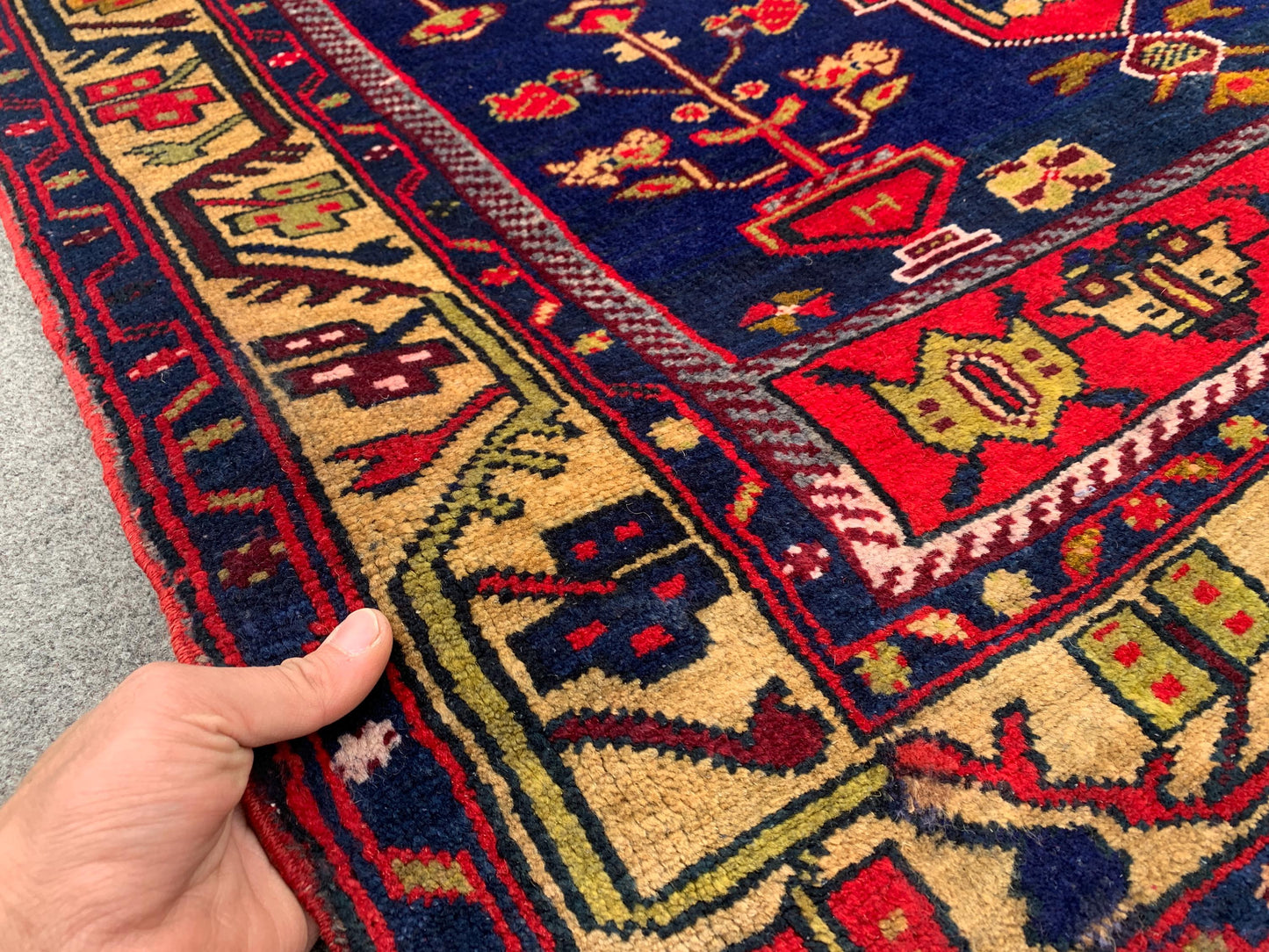 Vintage Afghan Rug, 4x7 Ft Floral design Rug, Hand Knotted Wool Rug, Geometric Area Rug, Best for Office Rug, Good Quality Rug, Bedroom Rug.