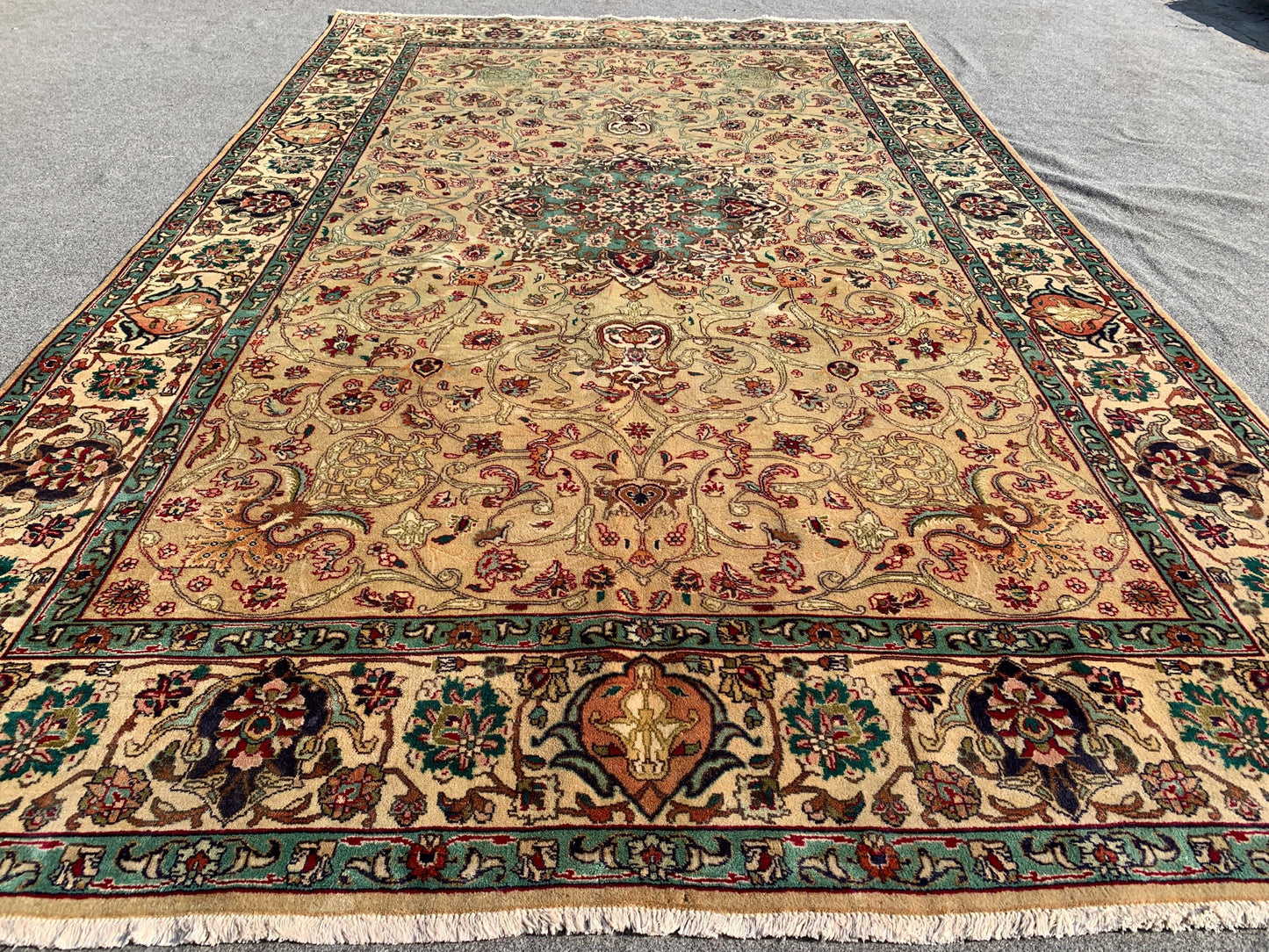6x9 Ft Amazing Afghan Vintage Rug, Natural Hand Knotted Wool Rug, High Quality Rug Oriental Rug Home Decor Rug, Bedroom Rug Living Room Rug.