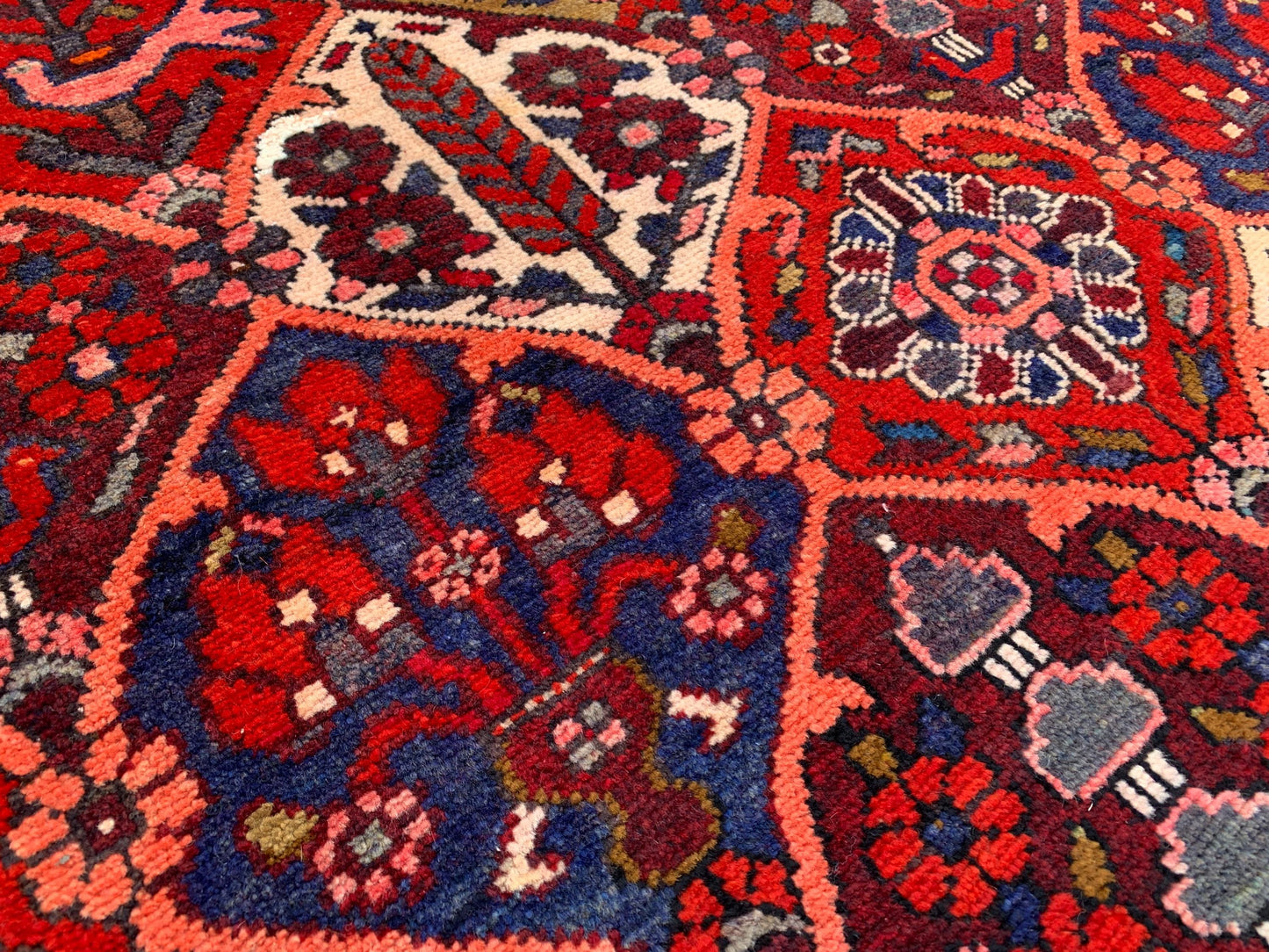 Vintage Rug 5x9 Ft Birds Floral design Rug, Afghan Hand Knotted Rug, Oriental Wool Rug, Turkmen Tribal Rug, Home Decor Rug, Living Room Rug.