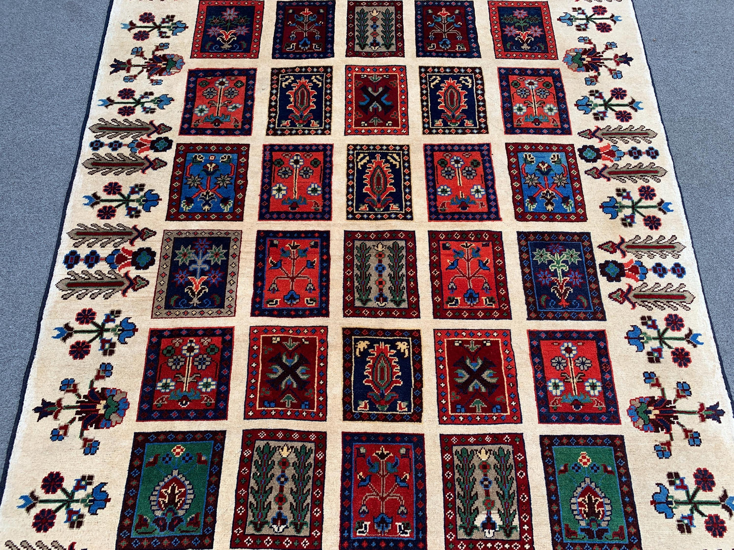 5x6 Ft Amazing Afghan Rug, Natural Hand Knotted Rug, Checkered Floral design Rug, Good Pile Rug, Oriental Wool Rug, Bedroom Living Room Rug.