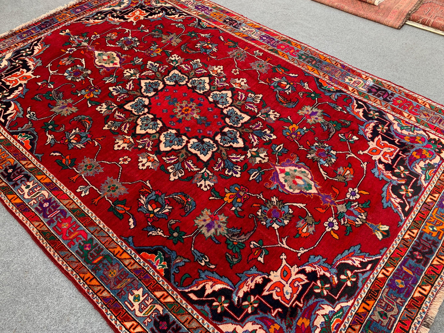 Amazing Vintage Rug 6x9 Ft Afghan Hand knotted Wool Rug, Geometric Area Rug, Oriental Tribal Rug, Best for Dining Table Rug Living Room Rug.