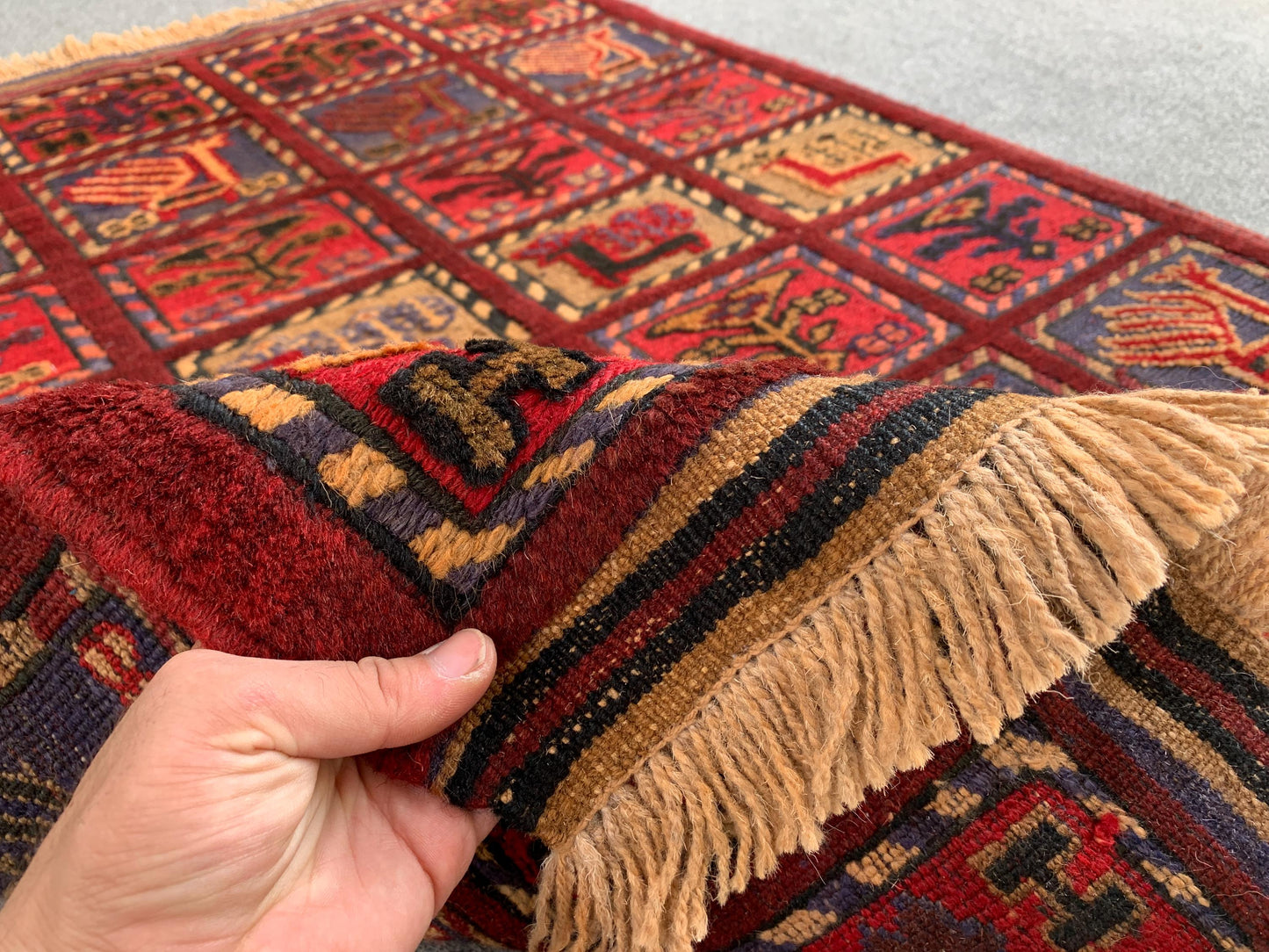Amazing Pictorial kilim Rug, 3x4 Ft Afghan Hand Knotted kilim Rug, Nokar design Rug, Birds Floral Rug, Oriental Rug, Best for Kids Room Rug.