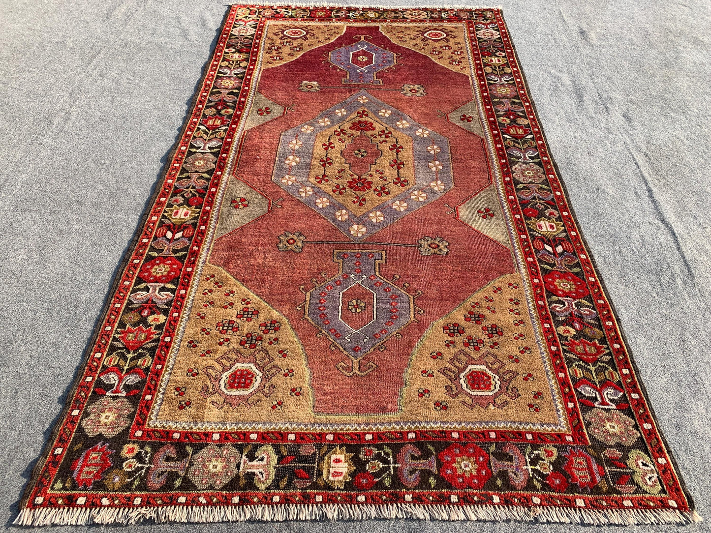 4x7 Ft Amazing Vintage Rug, Afghan Hand Knotted Rug, Geometric Area Rug, Low Pile Rug, Best for Living Room Bedroom Rug, Good Quality Rug.