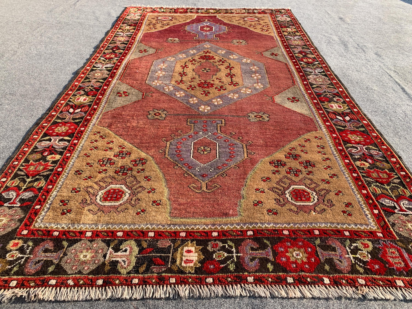 4x7 Ft Amazing Vintage Rug, Afghan Hand Knotted Rug, Geometric Area Rug, Low Pile Rug, Best for Living Room Bedroom Rug, Good Quality Rug.