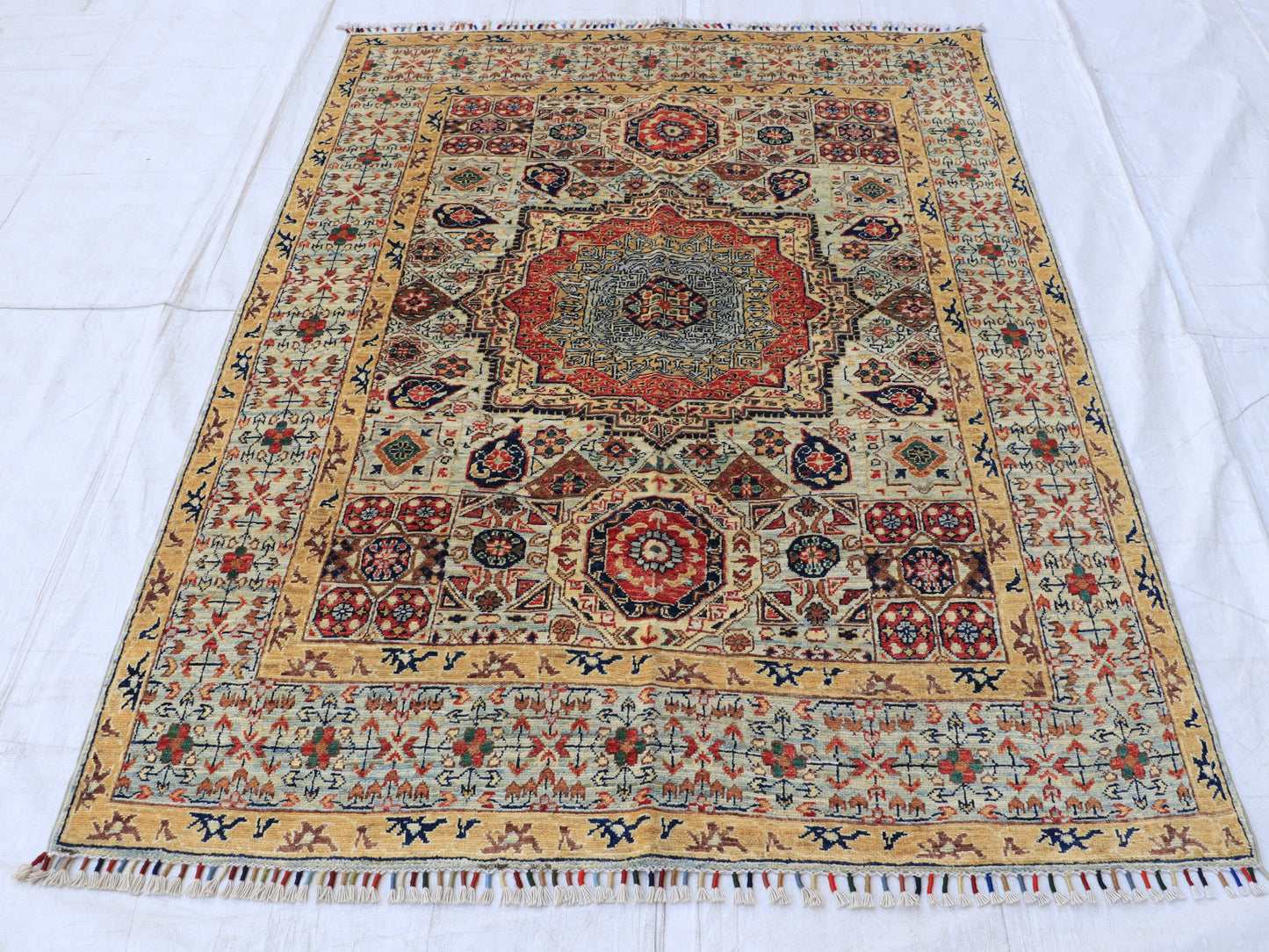 5x7 ft Beige Mamluk Area Rug