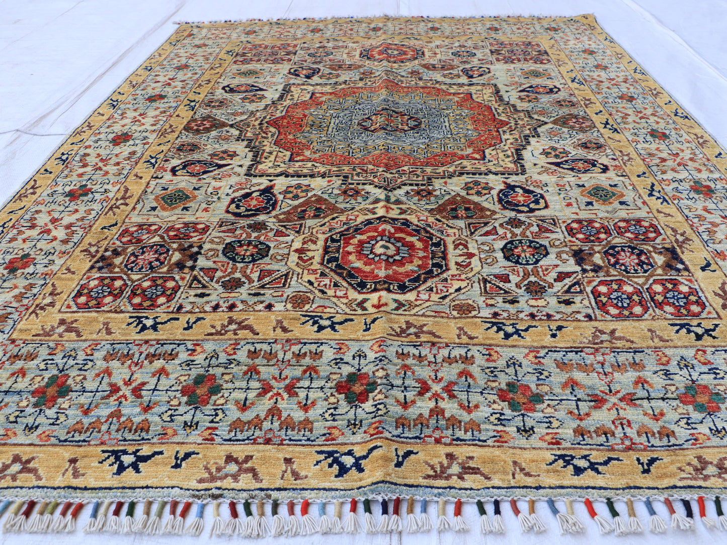 5x7 ft Beige Mamluk Area Rug