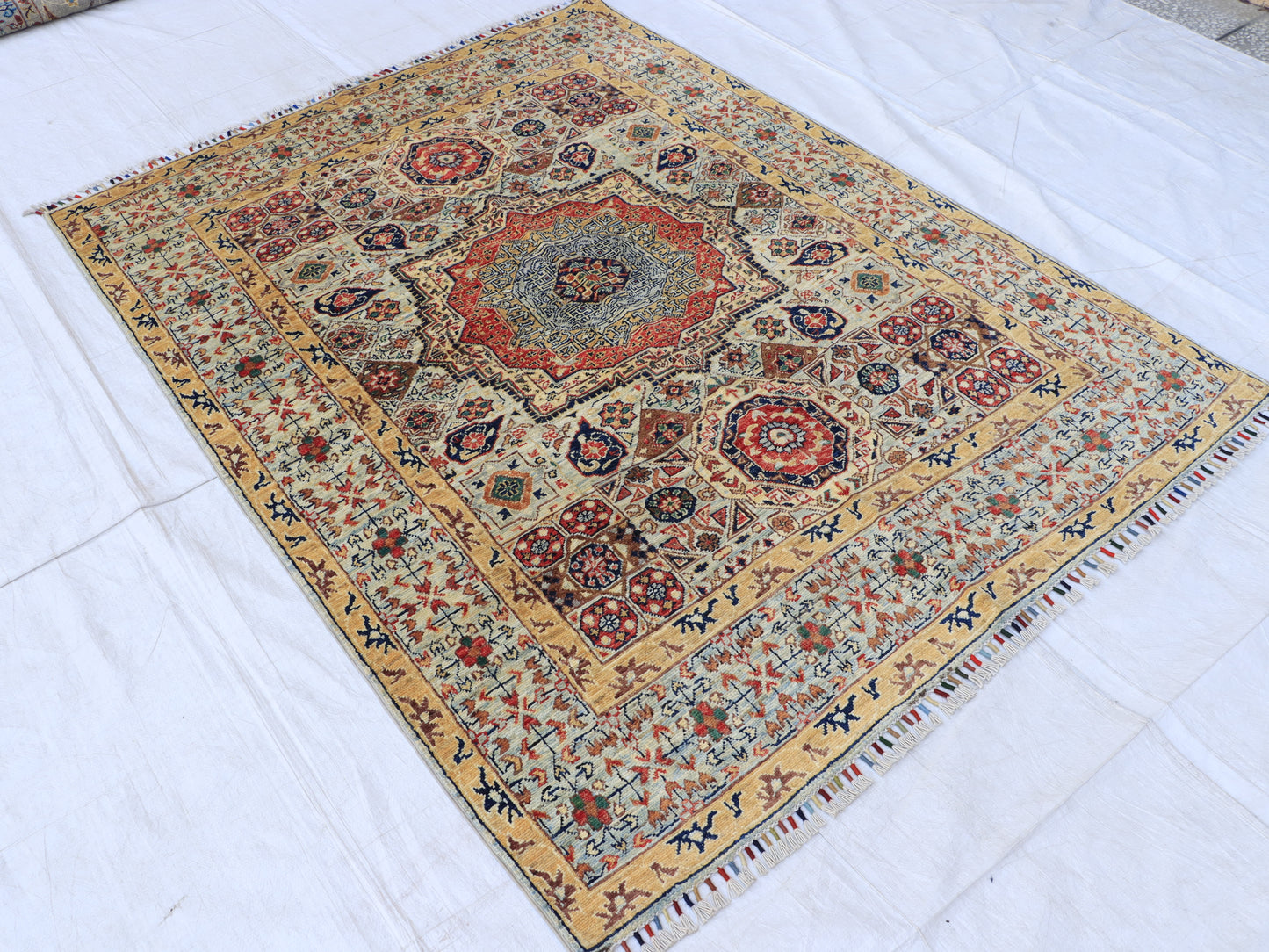 5x7 ft Beige Mamluk Area Rug