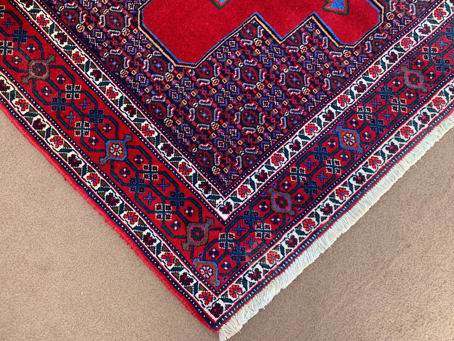 Vintage Heriz Rug 4x6 ft Handmade Red Rug Oriental Wool Rug, Tribal Afghan Rug One of Kind Rug Heriz design Rug, Antique Bedroom Office Rug.