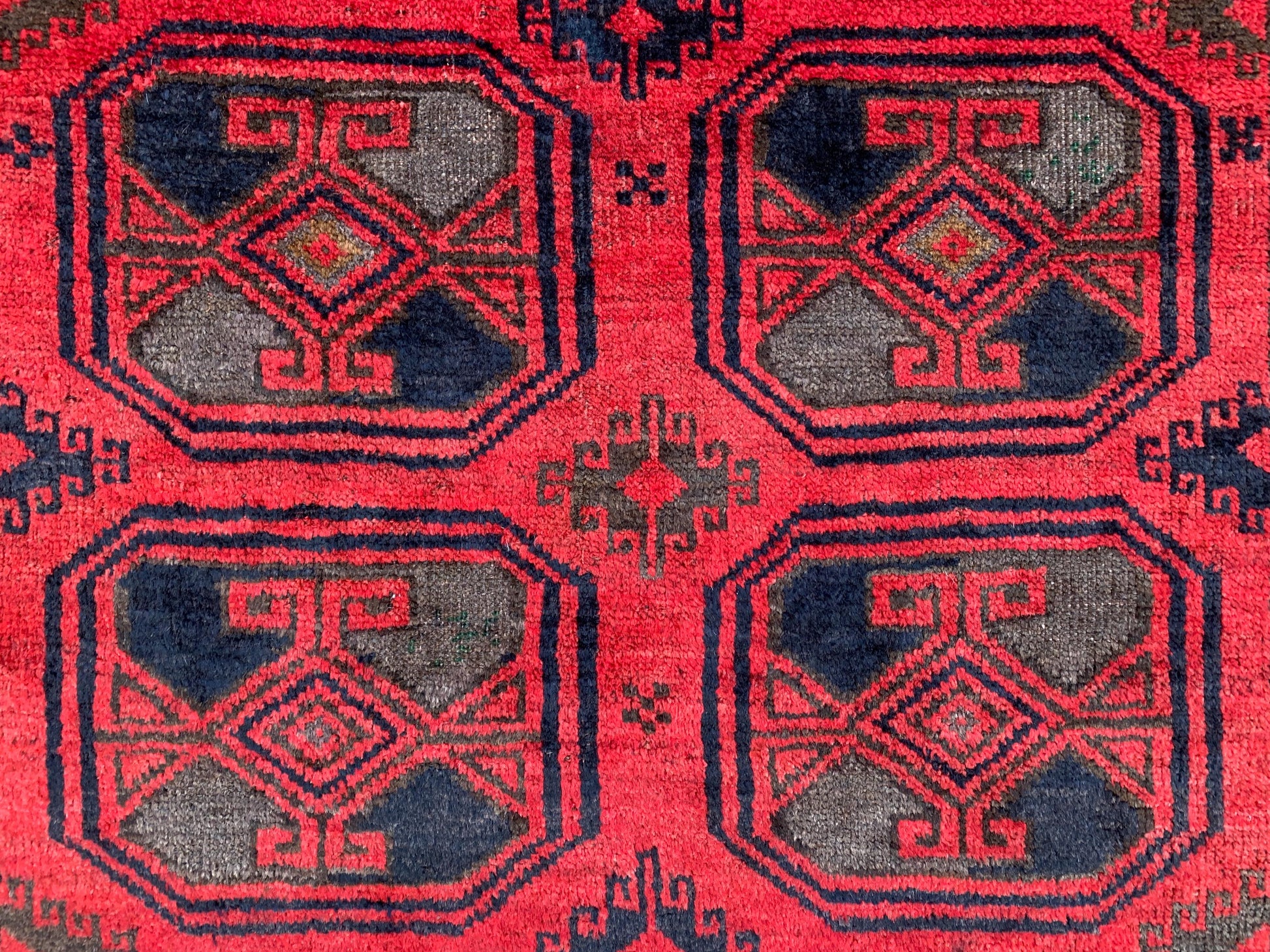 Vintage Tekke Rug 4x6 ft Handmade Afghan Rug Tekke design Baluchi Rug Tribal Turkmen Rug Oriental Wool Area Rug Antique Kitchen Bedroom Rug.