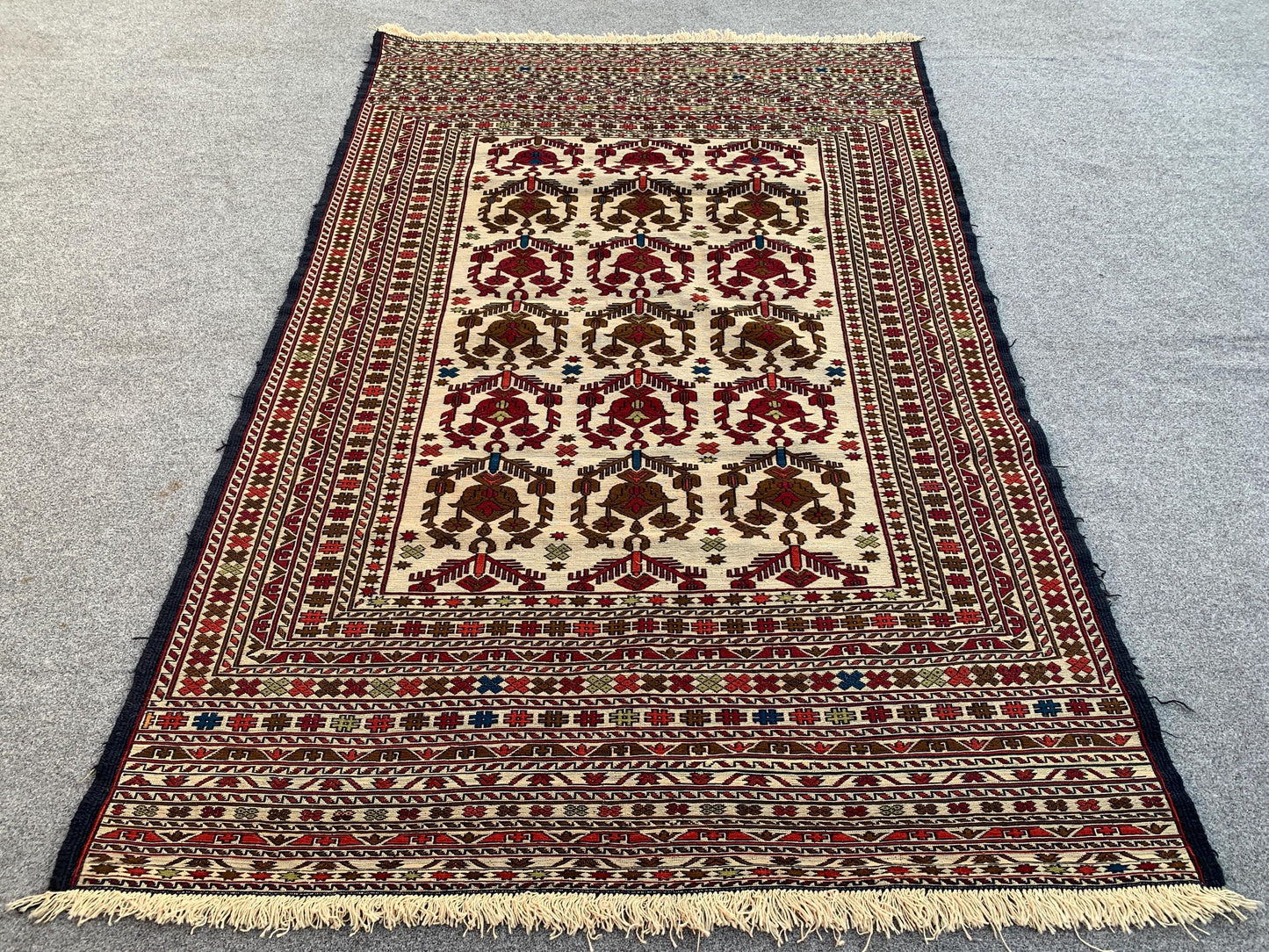 Beige Afghan Kilim Rug 4x6 ft Herati Handmade Wool Sumak Kilim Rug Floral Addras khan Sumak Kilim Rug Kitchen Rug Bedroom Rug Free shipping.