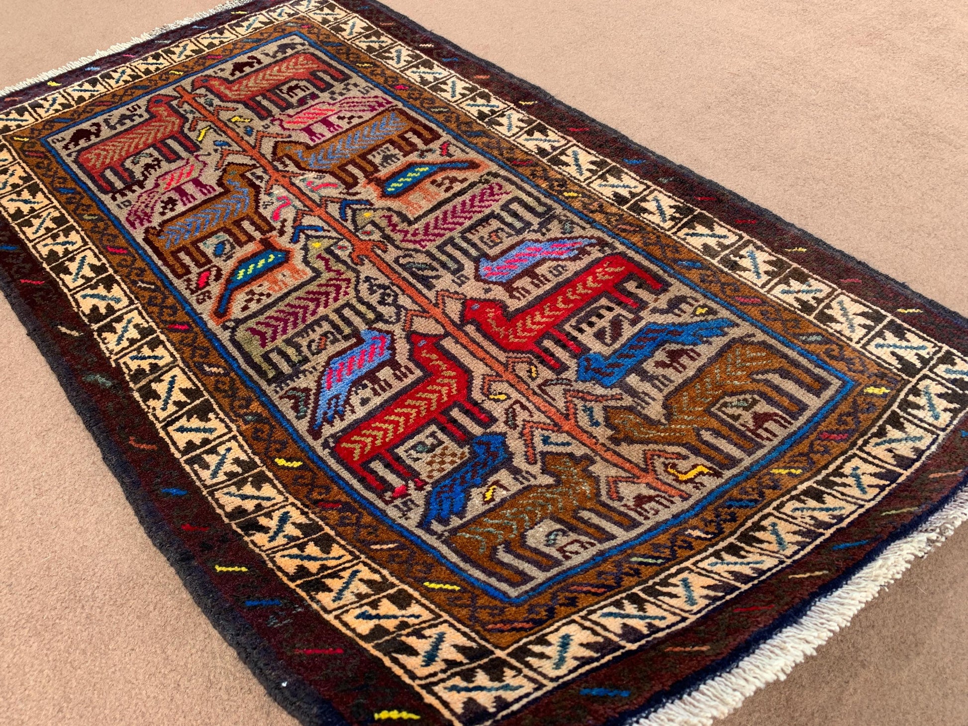 Amazing Pictorial Rug 3x5 Ft Natural Handmade Afghan Rug, Good Pile Rug, Vintage Oriental Wool Rug, Best for Kids Room Rug, Bedroom Rug etc.