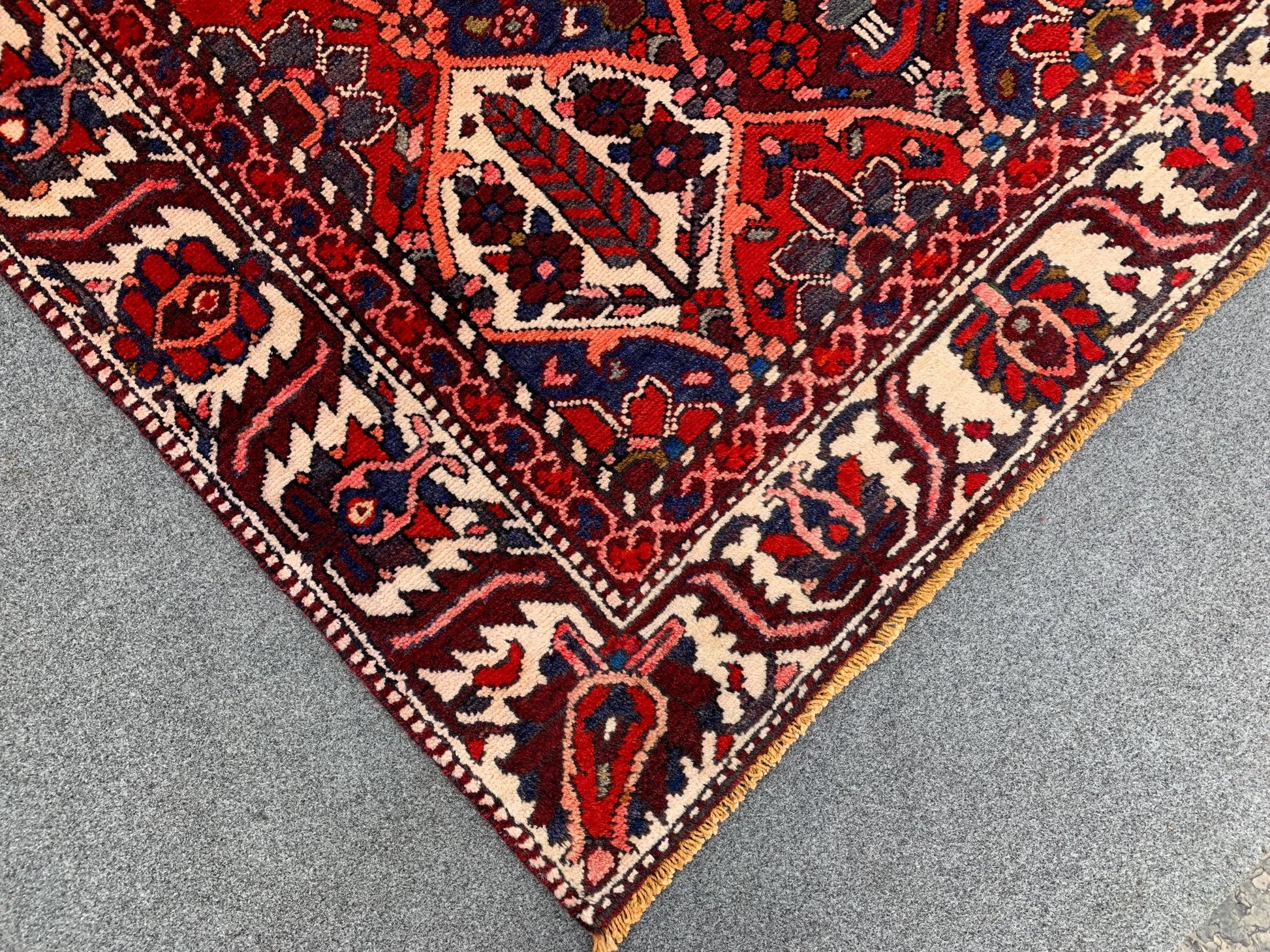 Vintage Rug 5x9 Ft Birds Floral design Rug, Afghan Hand Knotted Rug, Oriental Wool Rug, Turkmen Tribal Rug, Home Decor Rug, Living Room Rug.