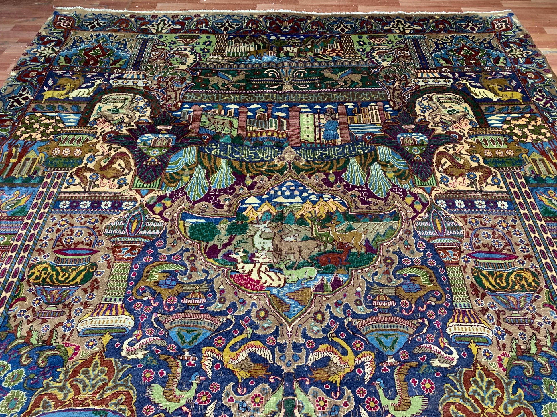 9x12 Ft Antique Pictorial Animal Rug, Hand knotted Vintage Wool Rug, Home decor Rug, Afghan Oriental Rug, Dining Table Rug, Living Room Rug.
