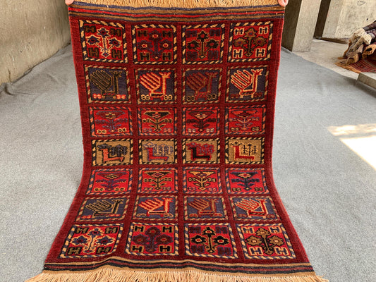Amazing Pictorial kilim Rug, 3x4 Ft Afghan Hand Knotted kilim Rug, Nokar design Rug, Birds Floral Rug, Oriental Rug, Best for Kids Room Rug.