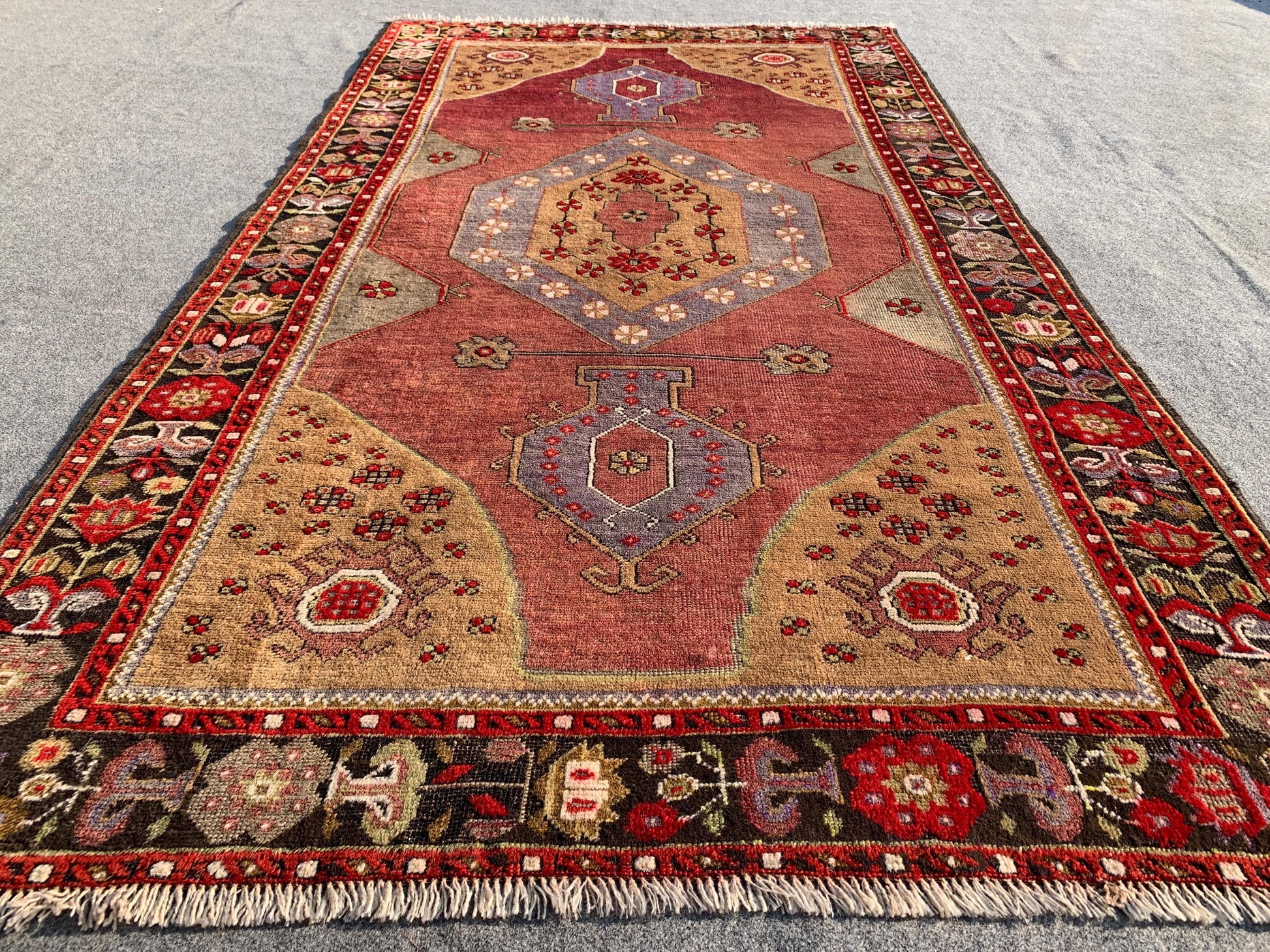 4x7 Ft Amazing Vintage Rug, Afghan Hand Knotted Rug, Geometric Area Rug, Low Pile Rug, Best for Living Room Bedroom Rug, Good Quality Rug.