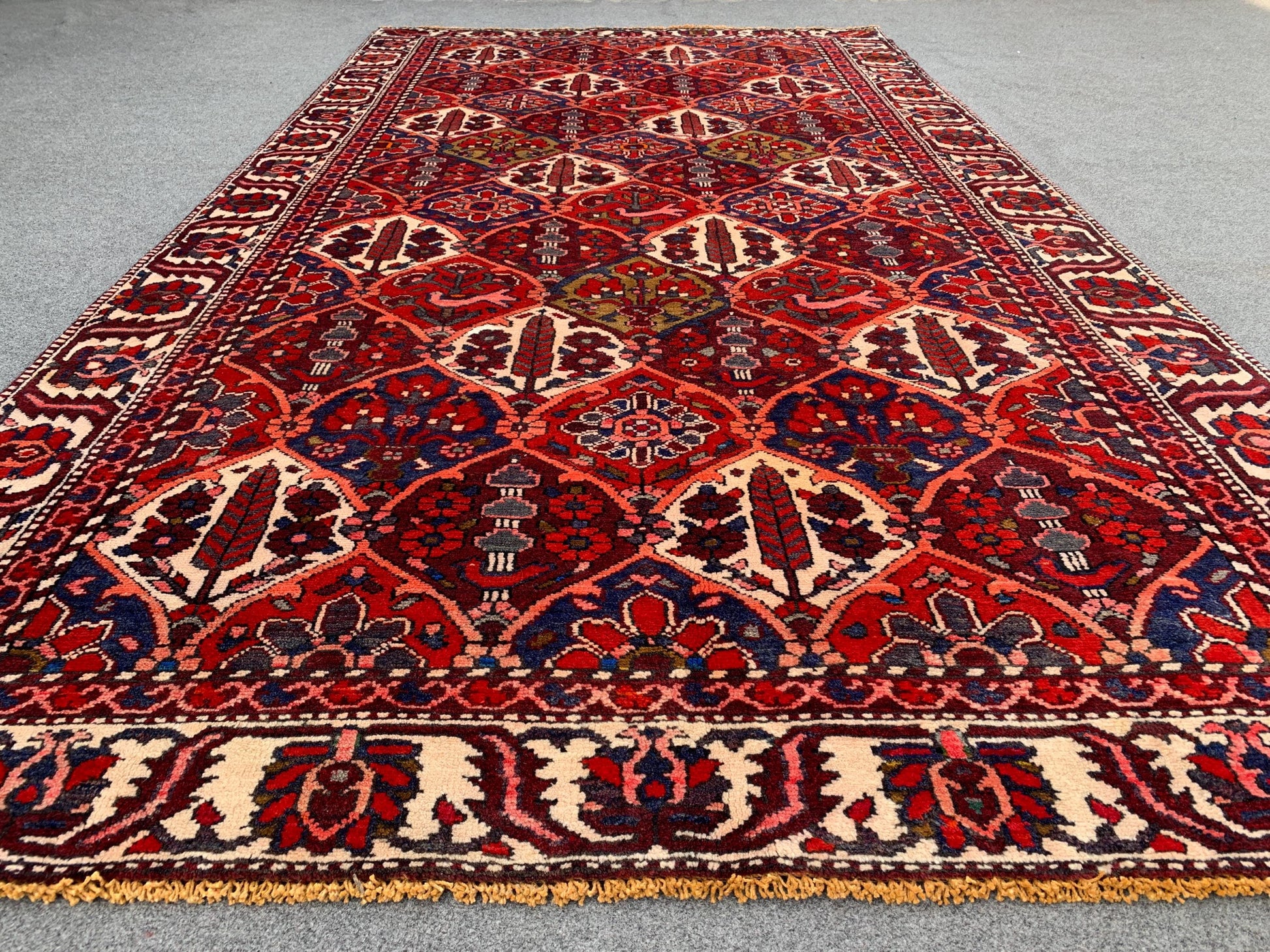 Vintage Rug 5x9 Ft Birds Floral design Rug, Afghan Hand Knotted Rug, Oriental Wool Rug, Turkmen Tribal Rug, Home Decor Rug, Living Room Rug.